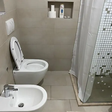 דירה Main Bulevard 5 טיראנה