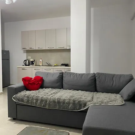 Main Bulevard 5